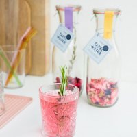 Tafelwater Aardbei, jasmijn- en korenbloem