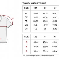 V-neck T-shirt 'Giraffe Black' - Women