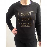 Sweater 'Moet Just Niks' - Vrouw/Zwart