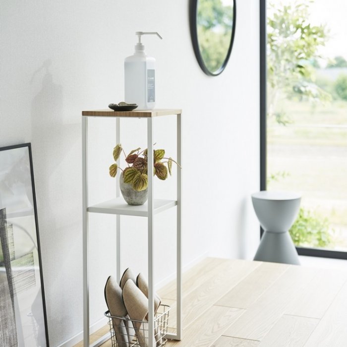 Hoog decoratief meubelrek met houten top - Tower