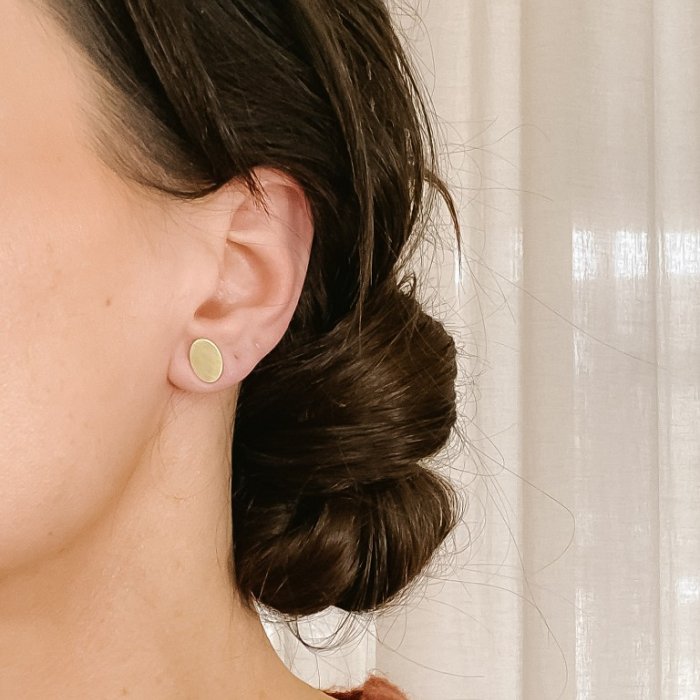 Oorbel 'Messing around' - Oval studs mini